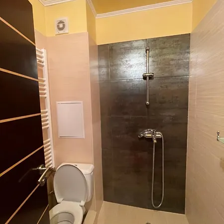 Ava Apartment